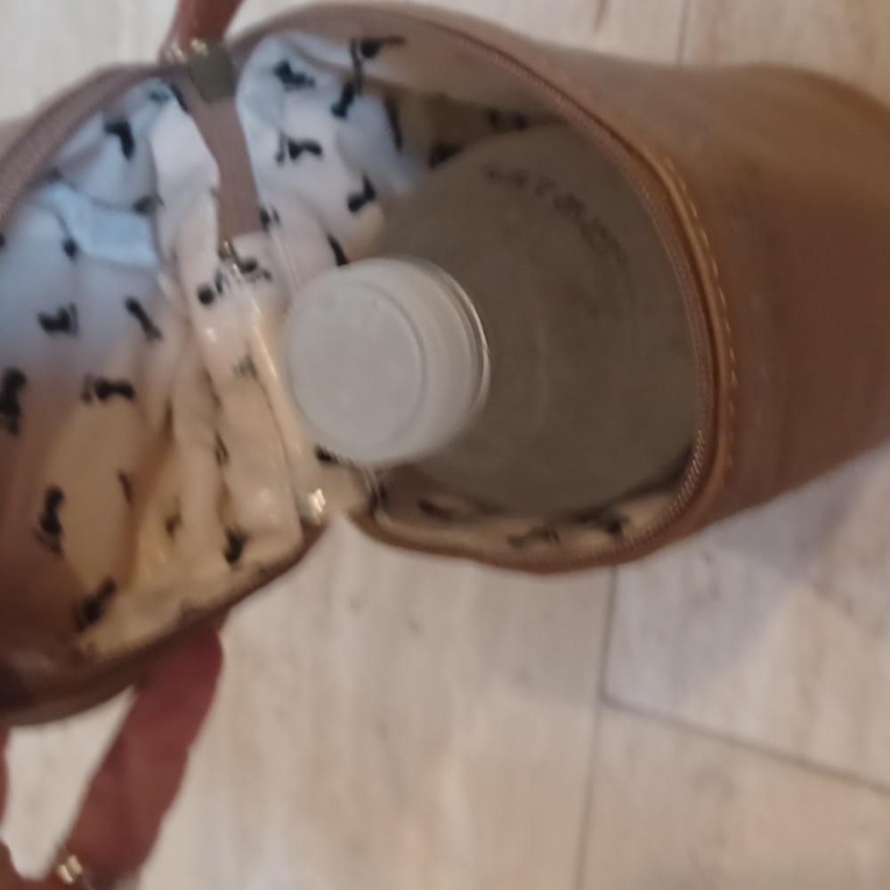 Steven by Steve Madden Stylish Zip Around Water Bottle Holder - Picture 5 of 6
